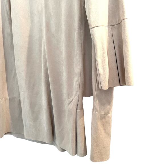 Soft Surroundings Cream Faux Suede 3/4 Bell Sleeves Top Blouse Sz Small Minimal - Picture 6 of 8